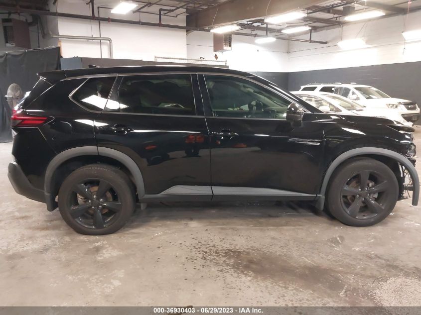 5N1AT3BB9MC683070 Nissan Rogue SV 14