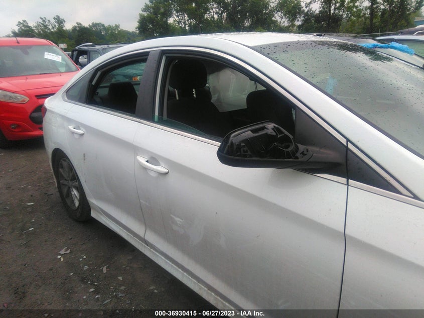 VIN 5NPE24AF6JH623153 2018 HYUNDAI SONATA SE