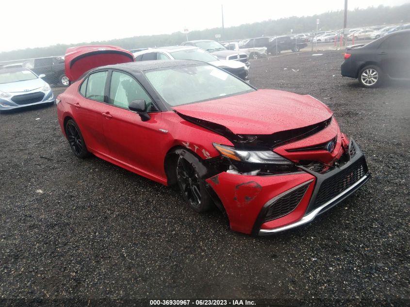 2021 TOYOTA CAMRY HYBRID XSE - 4T1K31AK0MU020975