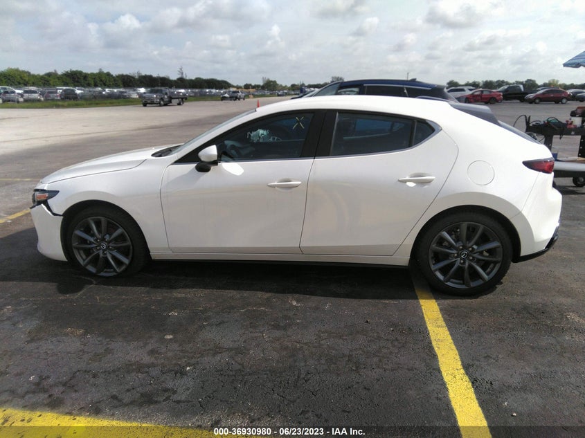 VIN JM1BPAKL7M1337105 2021 MAZDA MAZDA3 HATCHBACK SELECT