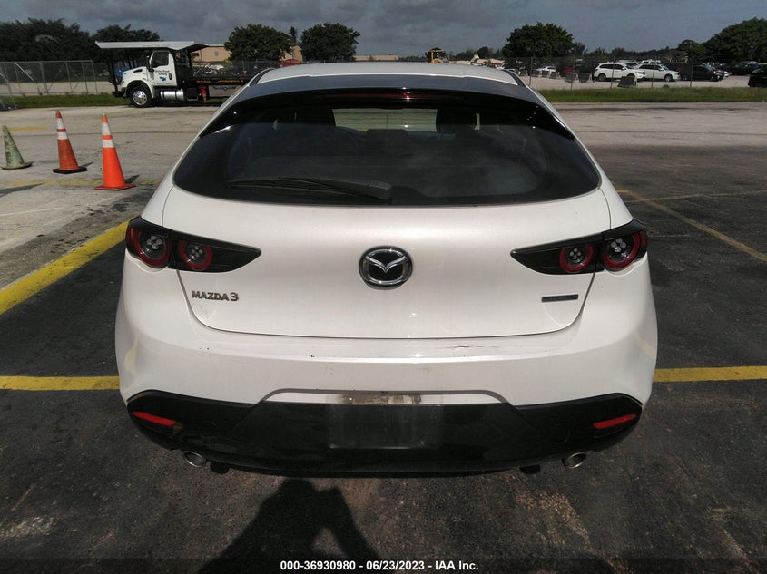 VIN JM1BPAKL7M1337105 2021 MAZDA MAZDA3 HATCHBACK SELECT