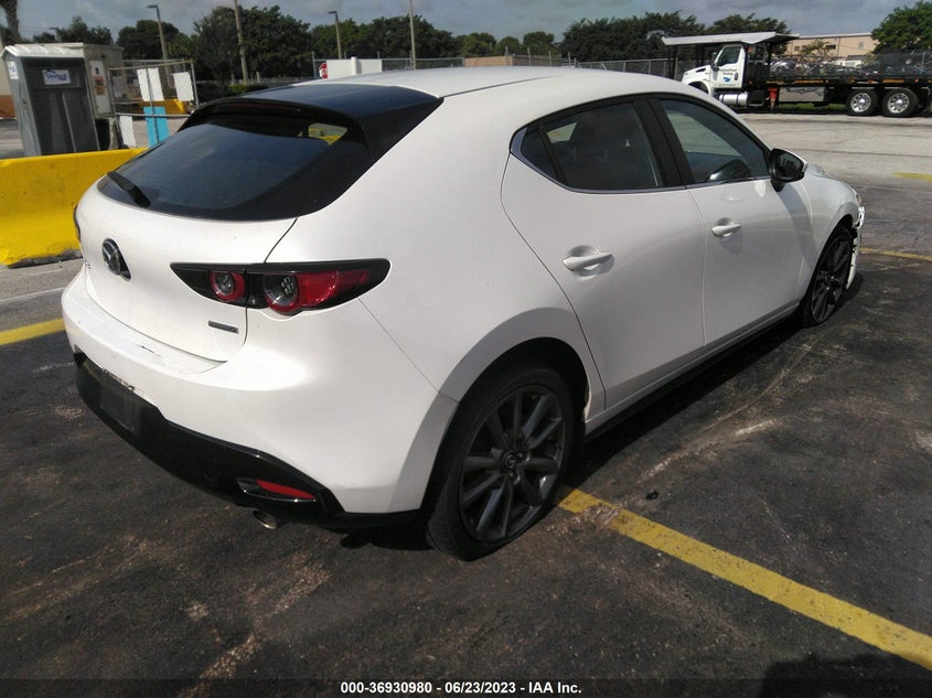 VIN JM1BPAKL7M1337105 2021 MAZDA MAZDA3 HATCHBACK SELECT