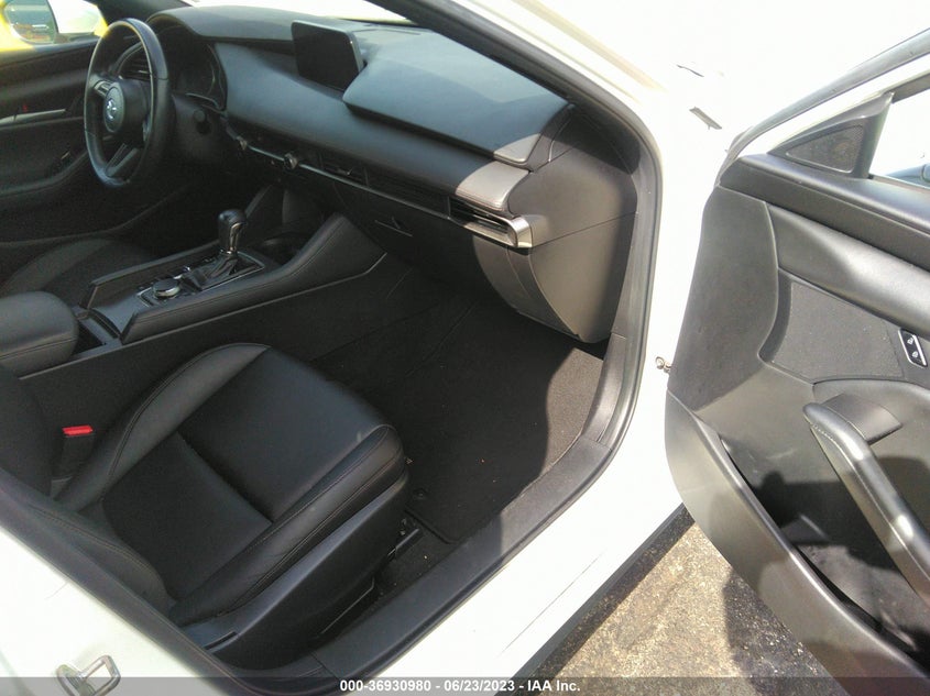 VIN JM1BPAKL7M1337105 2021 MAZDA MAZDA3 HATCHBACK SELECT