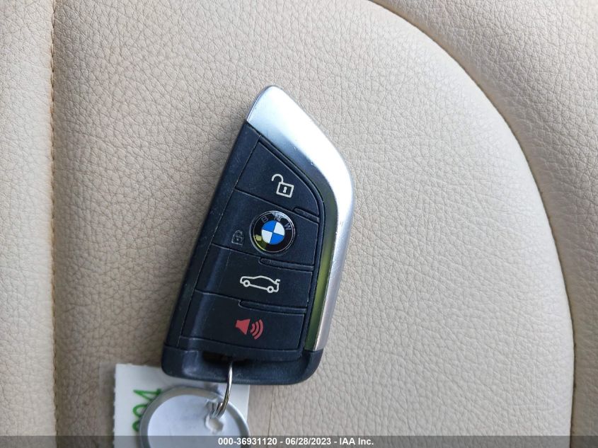 2017 BMW X1 XDRIVE28I - WBXHT3C36H5F82448
