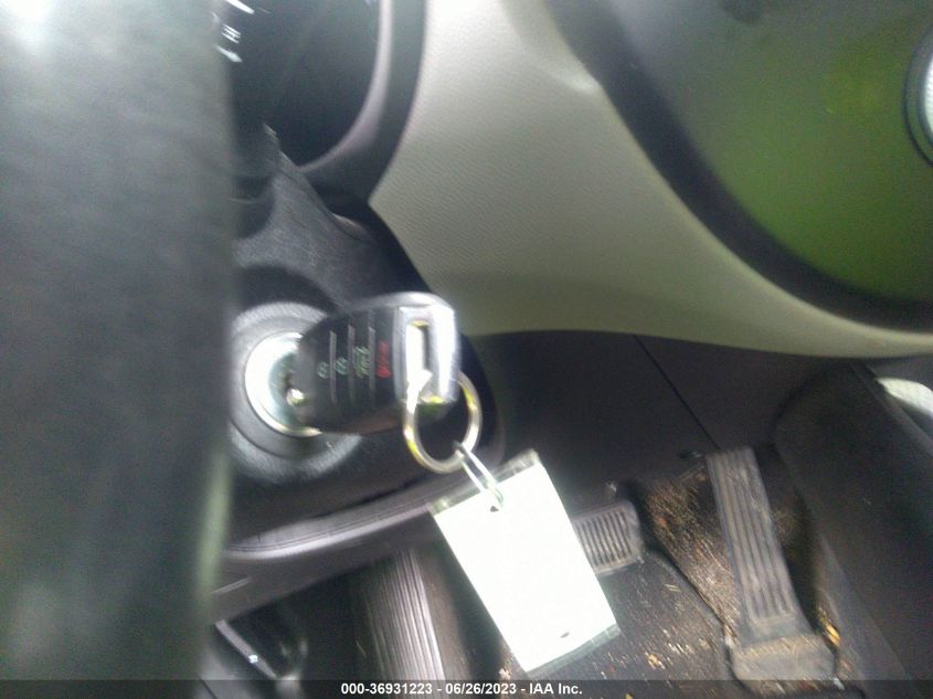 2017 KIA SOUL - KNDJN2A21H7886866