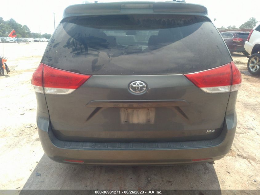 5TDYK3DCXES415513 2014 TOYOTA SIENNA - Image 17
