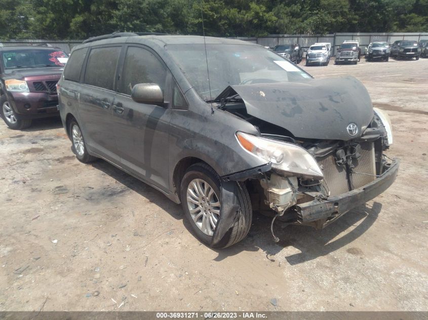 5TDYK3DCXES415513 2014 TOYOTA SIENNA - Image 1