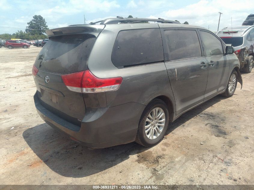 5TDYK3DCXES415513 2014 TOYOTA SIENNA, photo no. 4