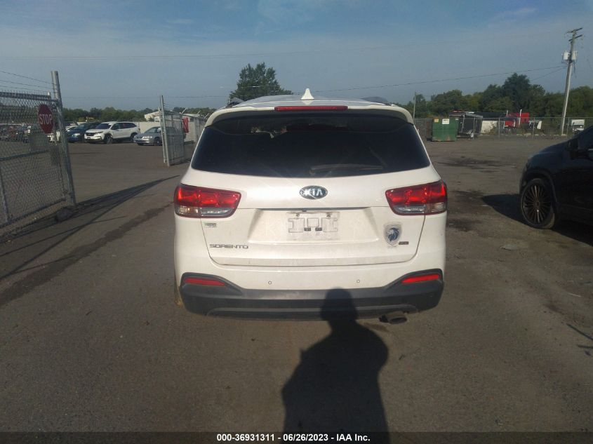 2016 KIA SORENTO LX - 5XYPG4A35GG161670