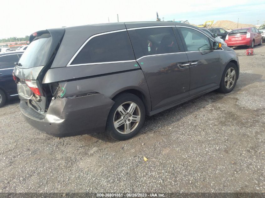 VIN 5FNRL5H90DB046532 2013 HONDA ODYSSEY no.4