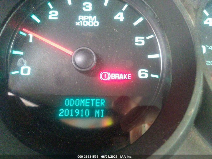2013 CHEVROLET SILVERADO 1500 - 1GCNCPEA402333424