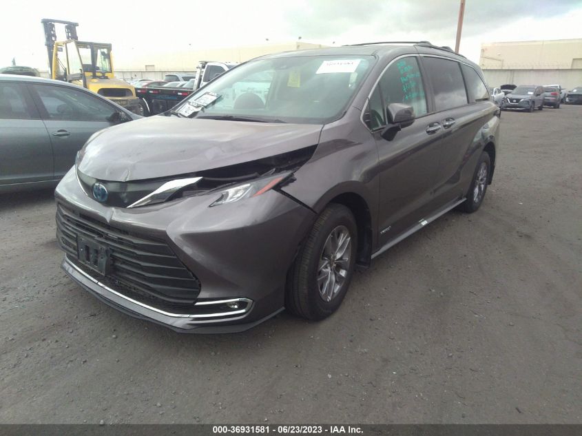 5TDJRKEC1MS038543 2021 TOYOTA SIENNA, photo no. 2