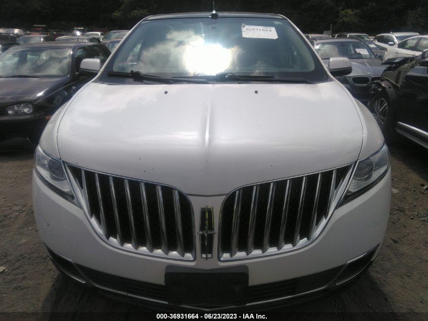2013 LINCOLN MKX - 2LMDJ8JK1DBL15813