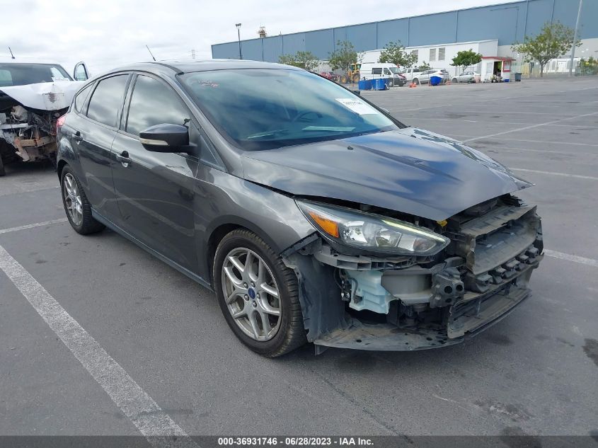 2015 FORD FOCUS SE - 1FADP3K21FL364163