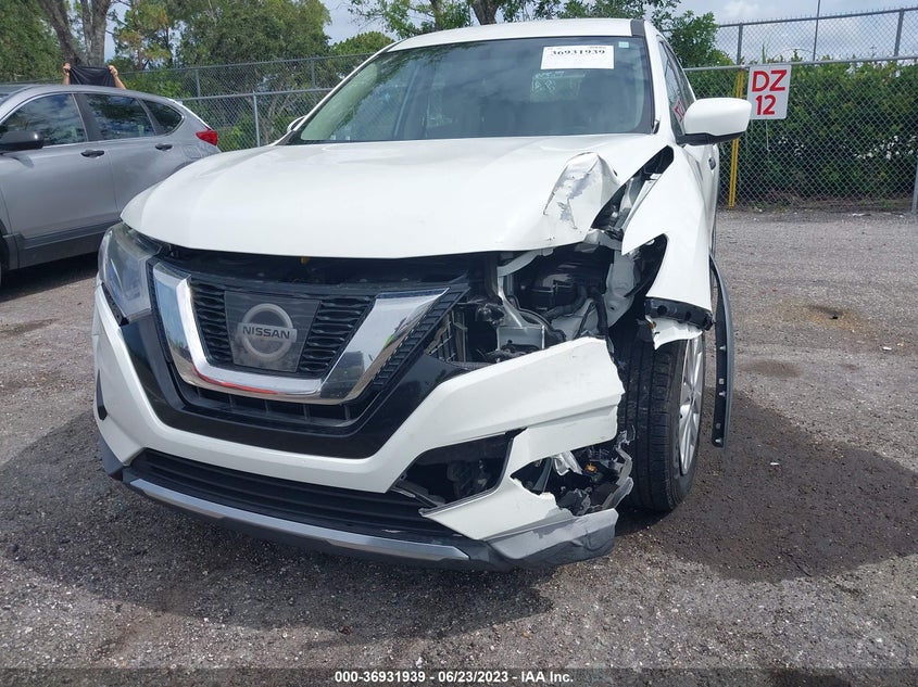 VIN KNMAT2MTXHP575284 2017 NISSAN ROGUE S/SV