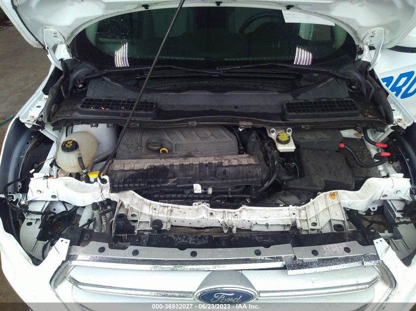 VIN 1FMCU9GD7JUA76190 2018 FORD ESCAPE SE