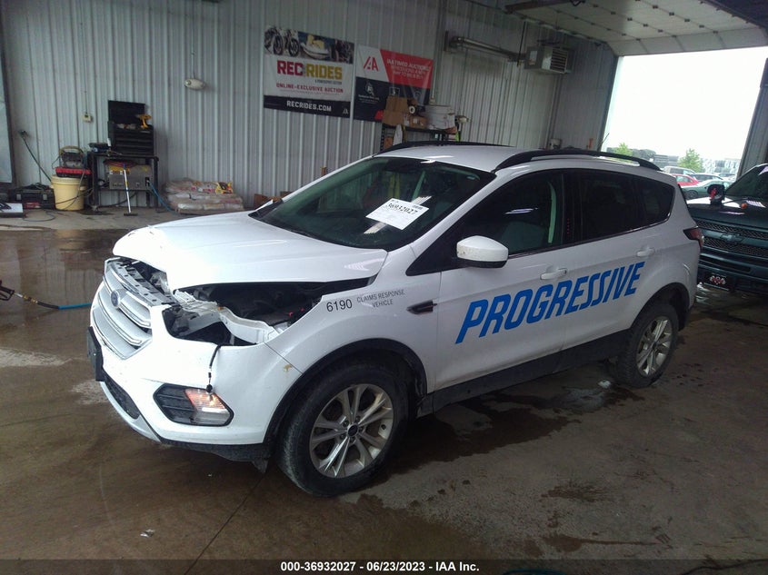 VIN 1FMCU9GD7JUA76190 2018 FORD ESCAPE SE
