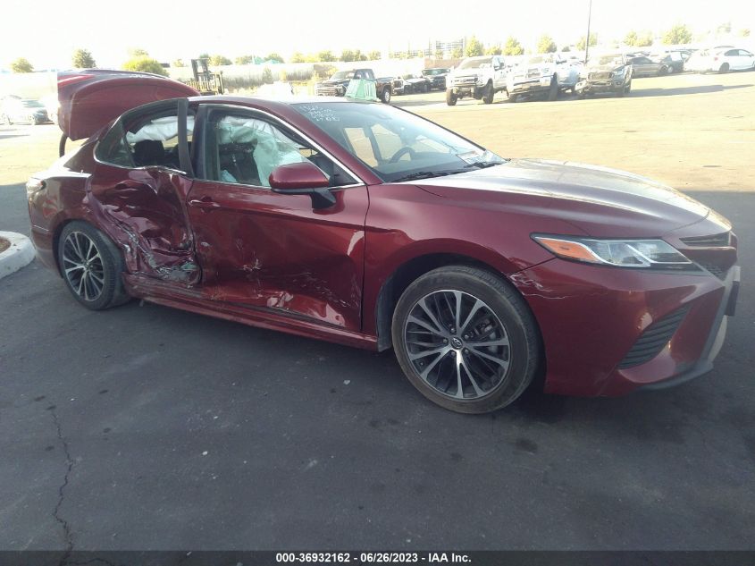 2018 TOYOTA CAMRY SE - 4T1B11HK1JU503866