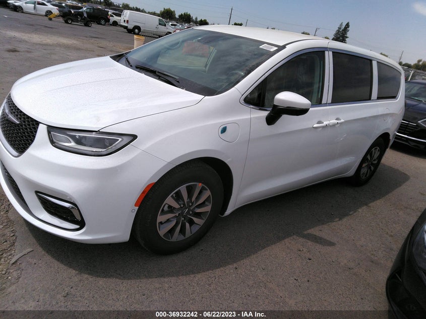 VIN 2C4RC1L74PR579832 2023 CHRYSLER PACIFICA HYBRID TOURING L