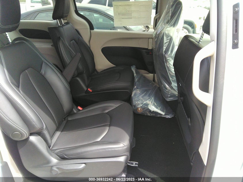 VIN 2C4RC1L74PR579832 2023 CHRYSLER PACIFICA HYBRID TOURING L