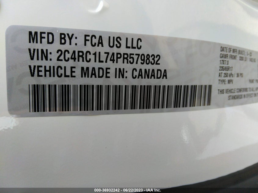 VIN 2C4RC1L74PR579832 2023 CHRYSLER PACIFICA HYBRID TOURING L