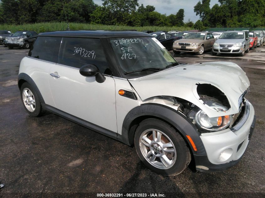 2013 MINI COOPER HARDTOP - WMWSU3C57DT682978