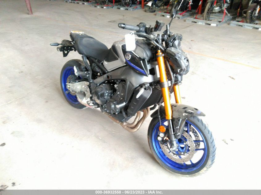 2022 YAMAHA MT09 D - JYARN72E4NA000915