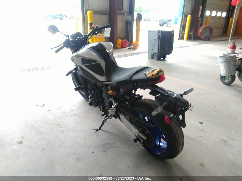 2022 YAMAHA MT09 D JYARN72E4NA000915