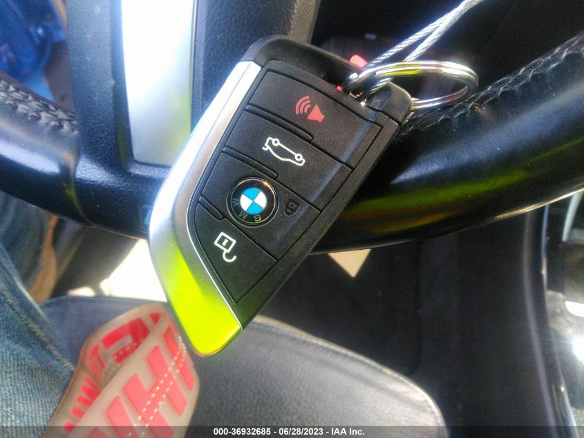 2017 BMW X1 XDRIVE28I - WBXHT3C31H5F72863