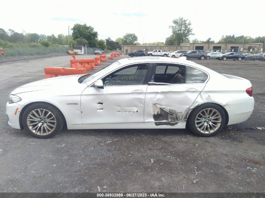 2016 BMW 5 SERIES 528I XDRIVE - WBA5A7C5XGG150862
