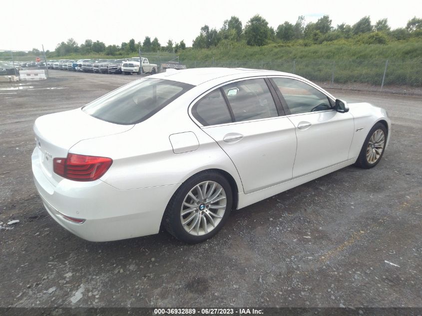 2016 BMW 5 SERIES 528I XDRIVE - WBA5A7C5XGG150862