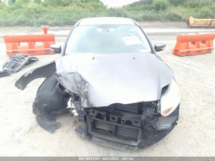 2013 FORD FOCUS SE - 1FADP3F20DL258438