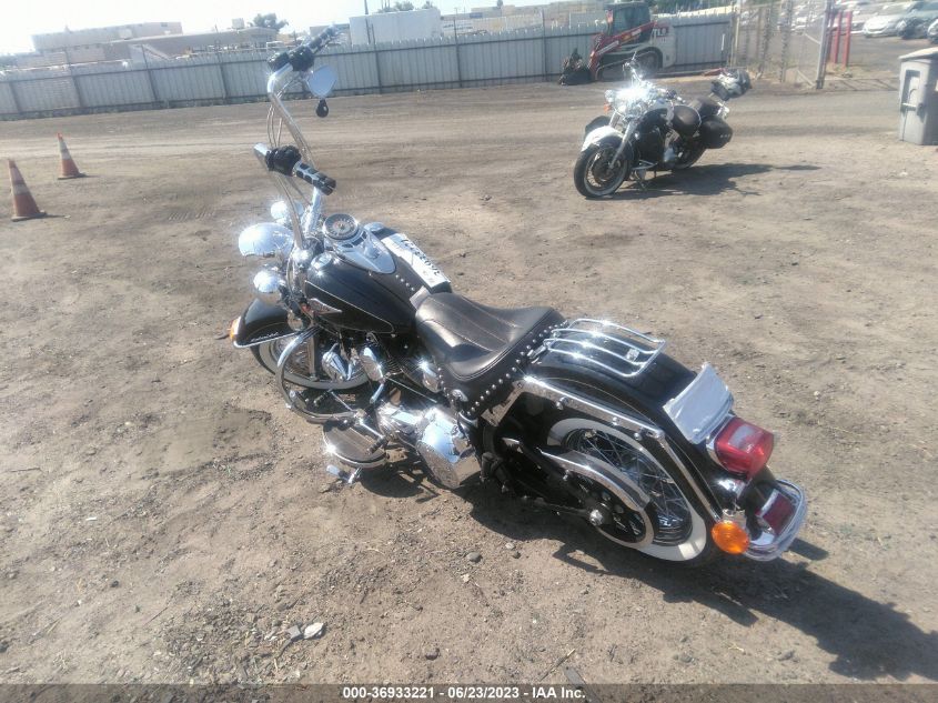 2013 HARLEY-DAVIDSON FLSTC HERITAGE SOFTAIL CLASSIC - 1HD1BWV31DB041962