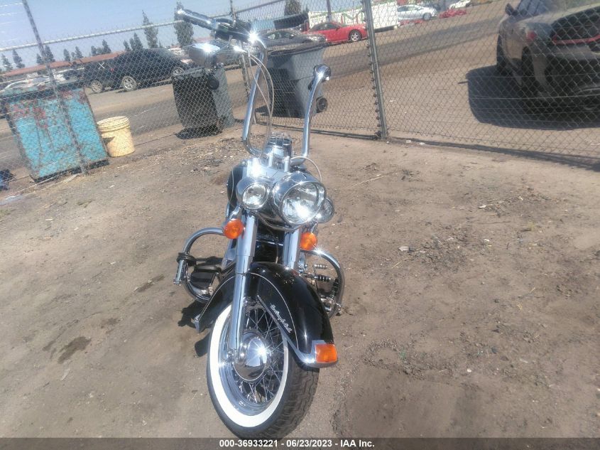 2013 HARLEY-DAVIDSON FLSTC HERITAGE SOFTAIL CLASSIC - 1HD1BWV31DB041962