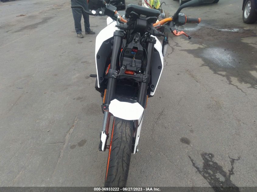 2017 KTM 390 DUKE MD2JPJ407HC241512