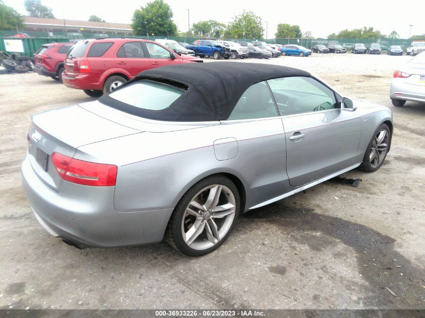 WAUVGAFHXBN004256 2011 AUDI S5, photo no. 4