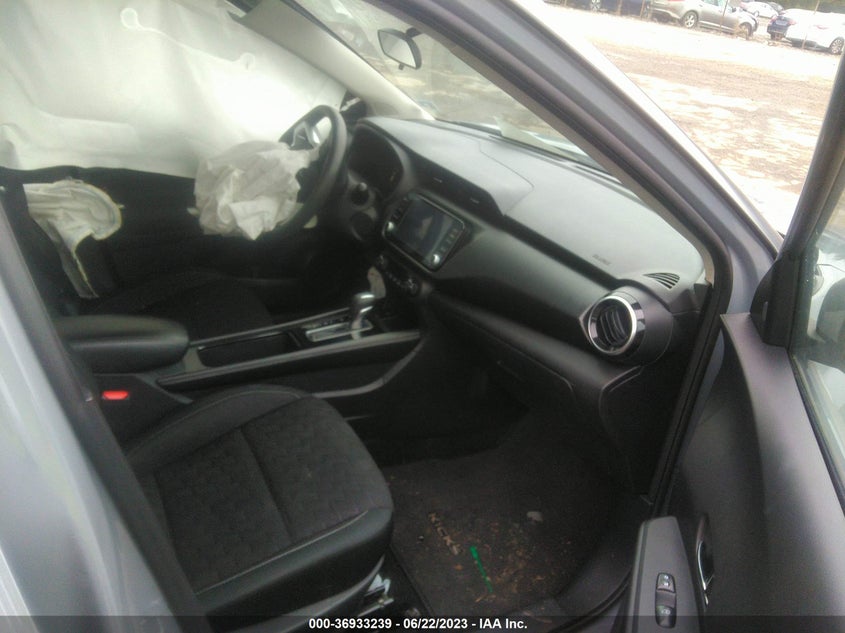 VIN 3N1CP5CV7ML513660 2021 NISSAN KICKS SV
