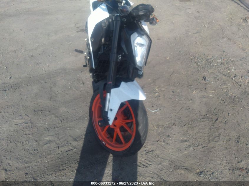 2020 KTM 200 DUKE - MD2JPC403LC090141