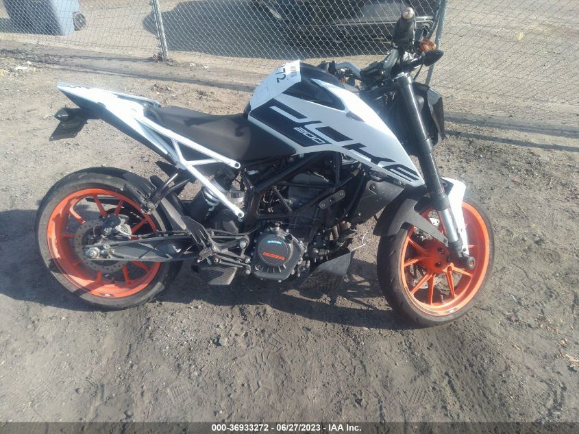 2020 KTM 200 DUKE - MD2JPC403LC090141
