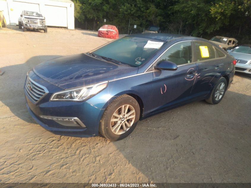 2015 HYUNDAI SONATA 2.4L SE - 5NPE24AF2FH177445