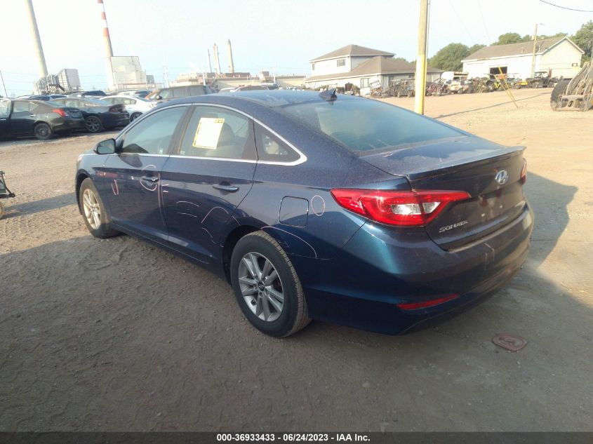 2015 HYUNDAI SONATA 2.4L SE - 5NPE24AF2FH177445