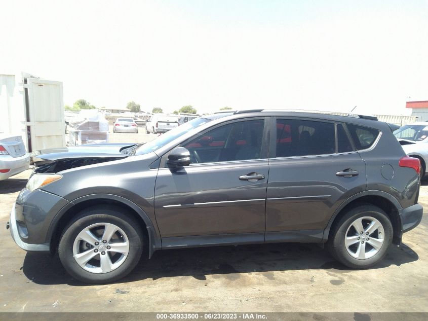 2014 TOYOTA RAV4 XLE - JTMWFREV2EJ014520