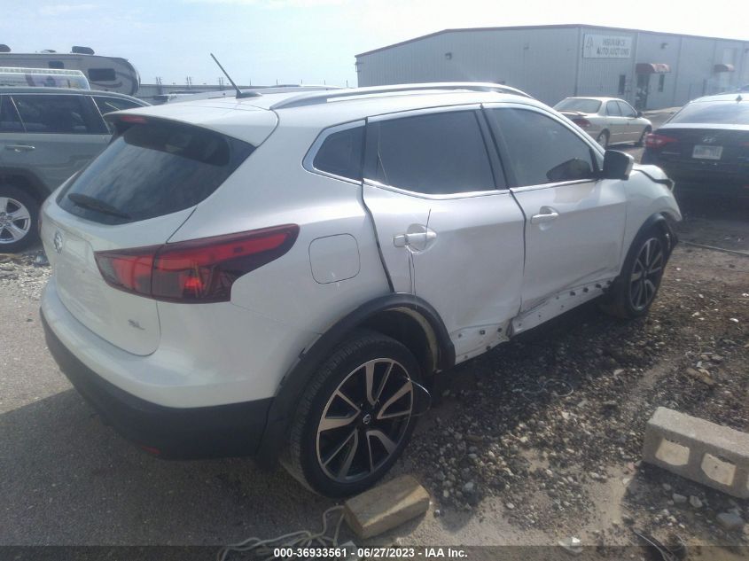 2018 NISSAN ROGUE SPORT SL - JN1BJ1CP9JW101365