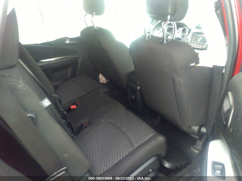 VIN 3C4PDDBG8KT752250 2019 DODGE JOURNEY SE