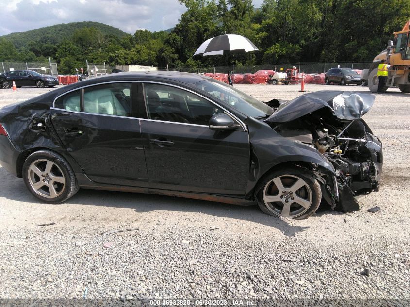 2013 VOLVO S60 T5 - YV1612FS9D2225808