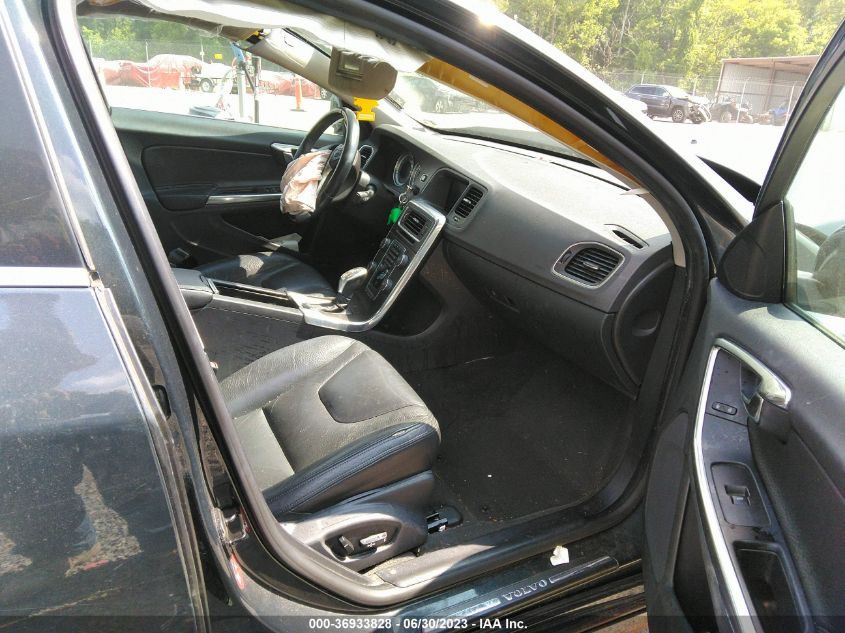 2013 VOLVO S60 T5 - YV1612FS9D2225808