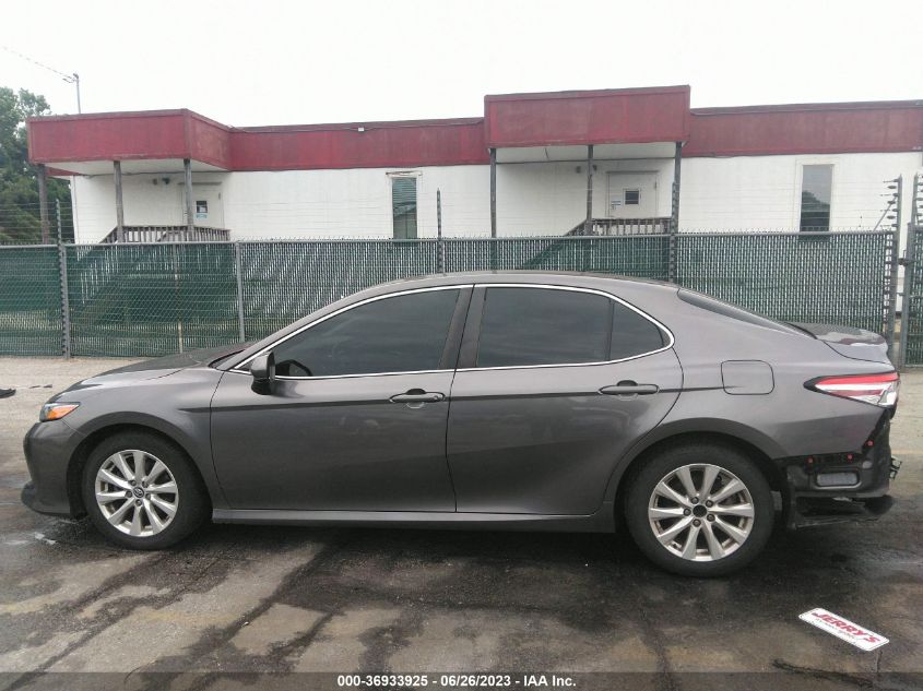2018 TOYOTA CAMRY LE/SE/XLE/L - 4T1B11HK1JU640855
