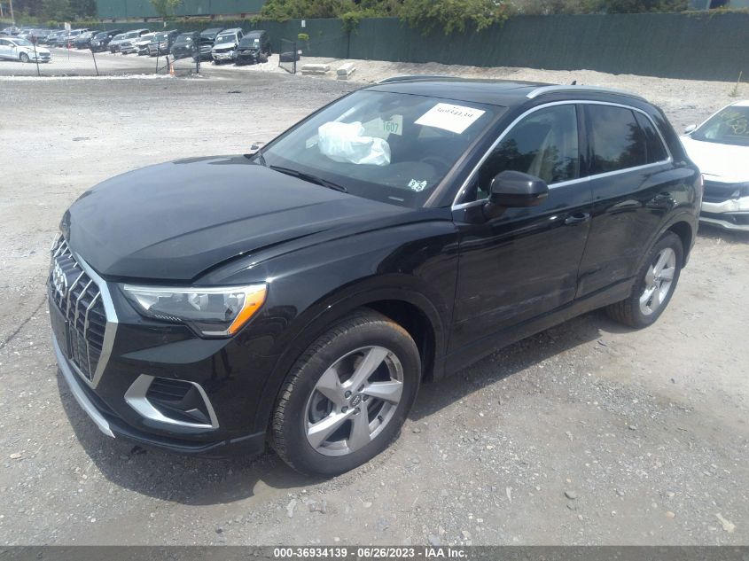 WA1AECF30L1125002 Audi Q3 PREMIUM 2