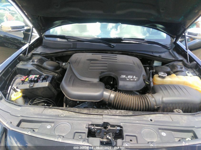 2018 CHRYSLER 300 LIMITED - 2C3CCAEG3JH227832