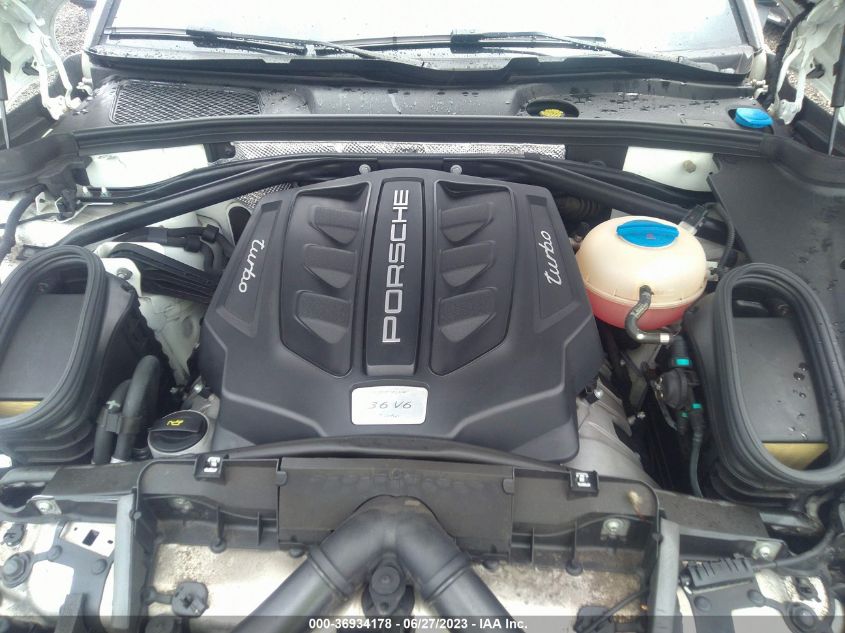 2015 PORSCHE MACAN TURBO - WP1AF2A52FLB99597